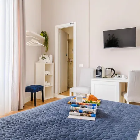 Πανσιόν L'opera & 3*