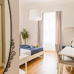 Πανσιόν L'opera & 4*